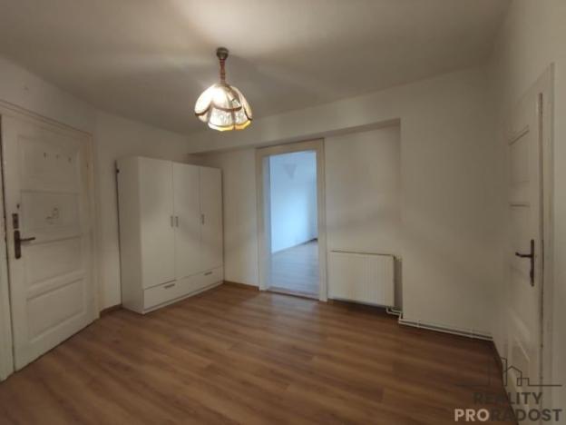 Pronájem bytu 1+1, Český Těšín, Čapkova, 65 m2