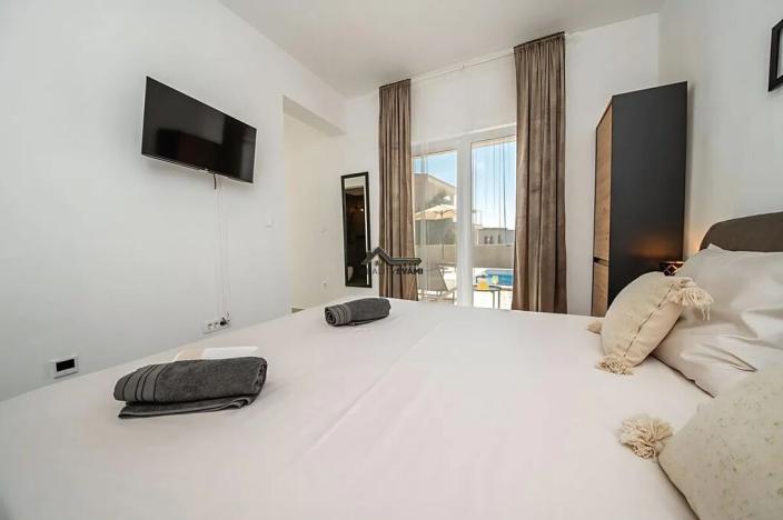 Prodej ubytování, Jakišnica, Chorvatsko, 160 m2