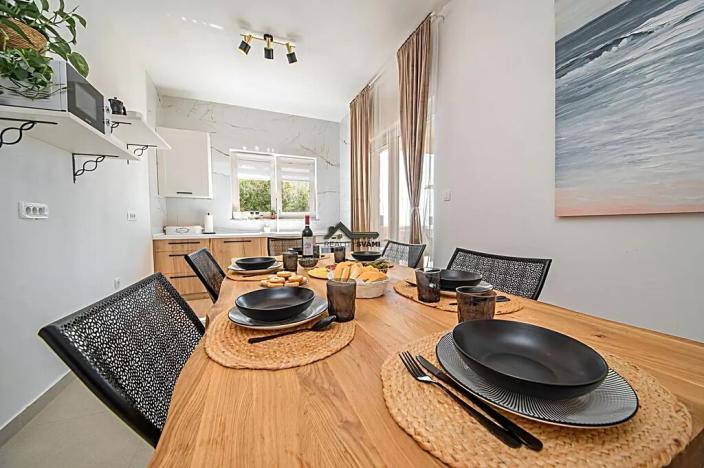 Prodej ubytování, Jakišnica, Chorvatsko, 160 m2