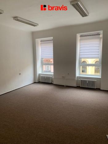 Pronájem kanceláře, Brno - Veveří, Slovákova, 26 m2