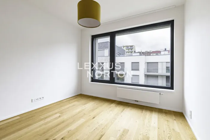 Pronájem bytu 2+kk, Praha - Holešovice, U průhonu, 52 m2