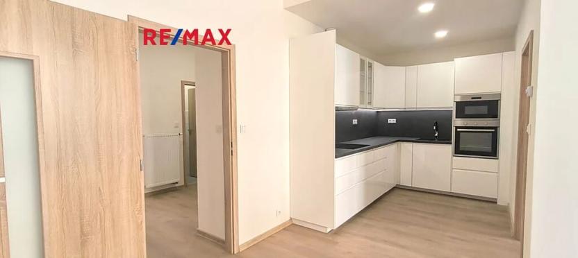 Pronájem bytu 3+kk, Praha - Vinohrady, Bělehradská, 74 m2
