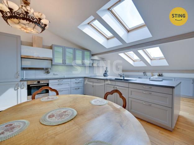 Prodej rodinného domu, Olomouc, Šemberova, 200 m2