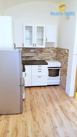 Pronájem bytu 2+kk, Praha - Košíře, Mahenova, 40 m2