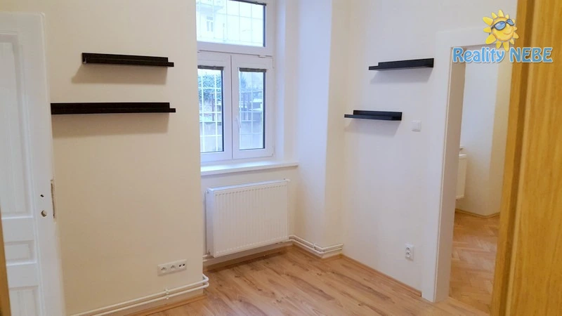 Pronájem bytu 2+kk, Praha - Košíře, Mahenova, 40 m2