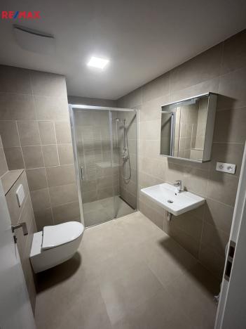 Pronájem bytu 1+kk, Zlín, Tyršovo nábřeží, 28 m2
