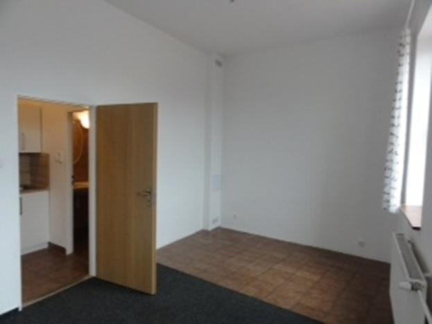 Pronájem bytu 1+kk, Pardubice - Bílé Předměstí, Štrossova, 28 m2