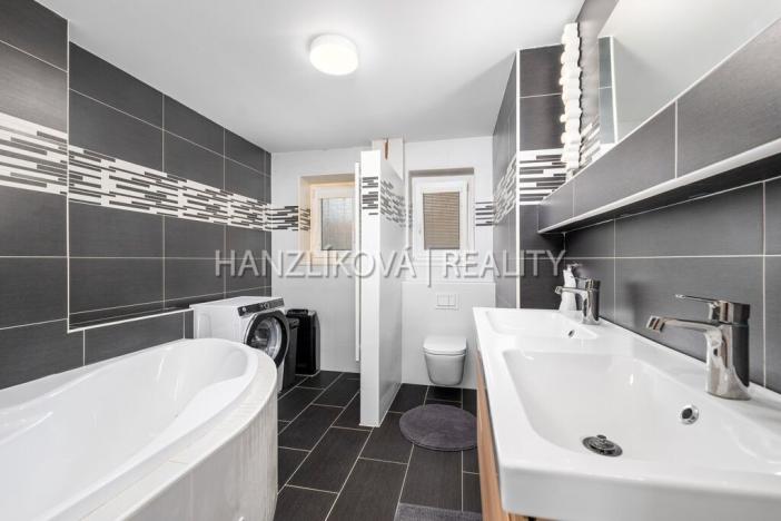 Prodej bytu 3+1, České Budějovice - České Budějovice 6, Mánesova, 120 m2