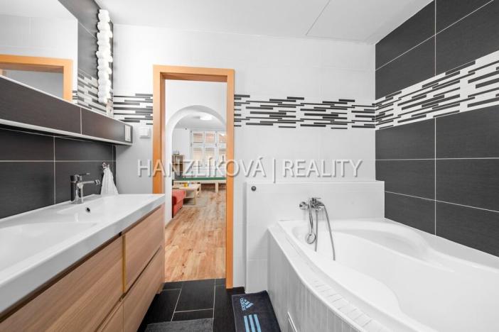 Prodej bytu 3+1, České Budějovice - České Budějovice 6, Mánesova, 120 m2