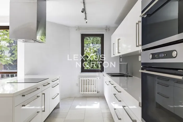 Pronájem vily, Praha - Lhotka, Na dlouhé mezi, 280 m2