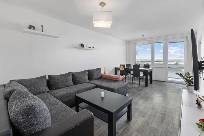 Prodej bytu 2+1, Pardubice, Karla IV., 62 m2