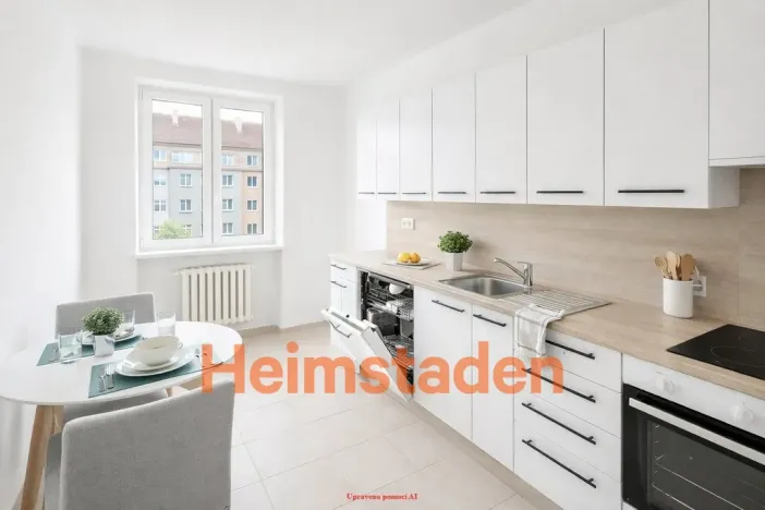 Pronájem bytu 1+kk, Havířov - Město, Hlavní třída, 38 m2