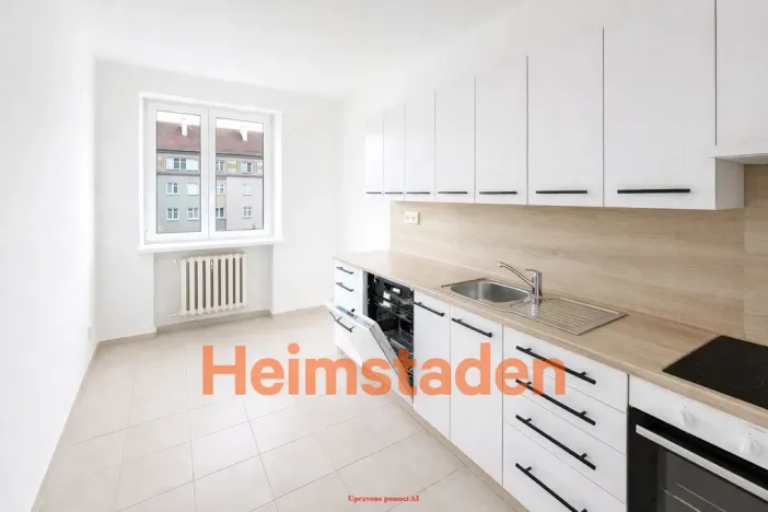 Pronájem bytu 1+kk, Havířov - Město, Hlavní třída, 38 m2