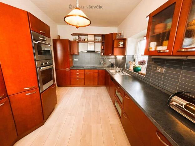 Prodej rodinného domu, Hluboká nad Vltavou, Mánesova, 338 m2