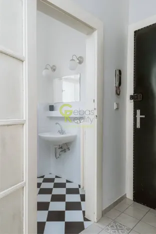 Pronájem bytu 2+1, Praha - Nové Město, Ve Smečkách, 60 m2