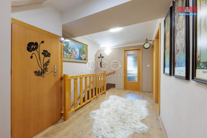 Prodej rodinného domu, Karlovy Vary - Stará Role, Nové domky, 152 m2