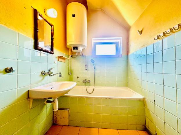 Prodej rodinného domu, Tlučná, Hlavní, 220 m2