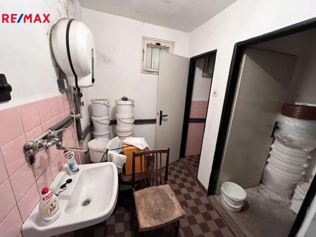 Prodej obchodního prostoru, Humpolec - Petrovice, 121 m2