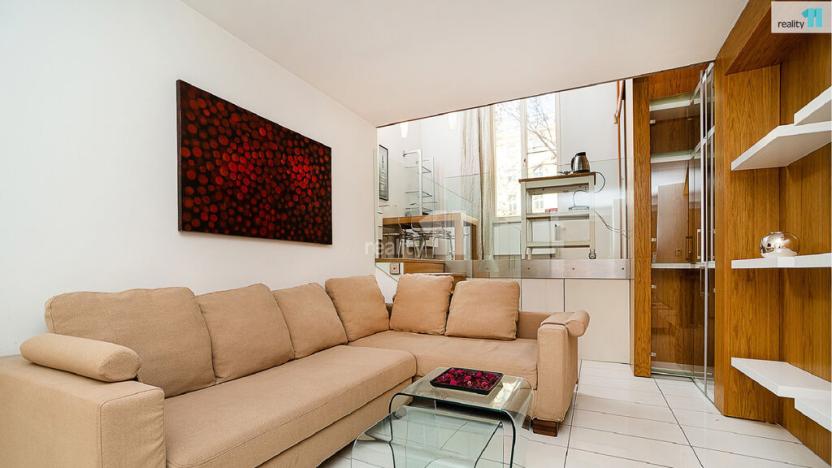 Pronájem bytu 2+kk, Praha - Nové Město, Senovážné náměstí, 73 m2