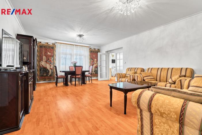 Prodej bytu 3+1, Karlovy Vary, Raisova, 118 m2