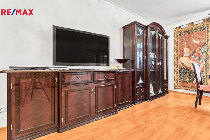 Prodej bytu 3+1, Karlovy Vary, Raisova, 118 m2