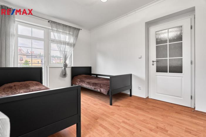 Prodej bytu 3+1, Karlovy Vary, Raisova, 118 m2