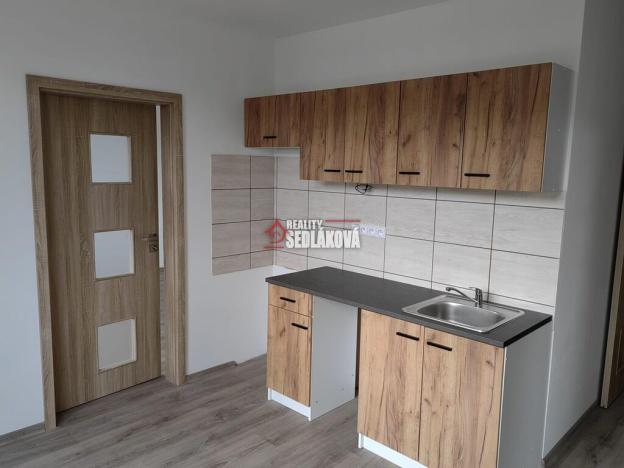 Pronájem bytu 2+1, Děčín - Děčín IX-Bynov, Na Vyhlídce, 48 m2