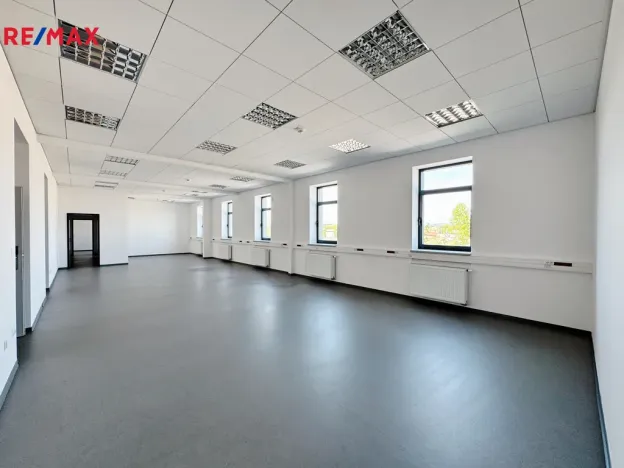 Pronájem kanceláře, Písek - Pražské Předměstí, Vladislavova, 650 m2