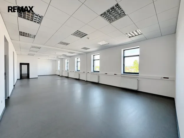 Pronájem kanceláře, Písek - Pražské Předměstí, Vladislavova, 650 m2