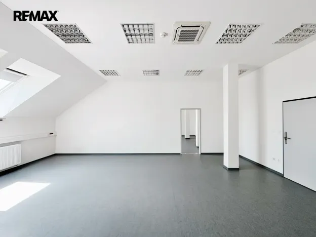 Pronájem kanceláře, Písek - Pražské Předměstí, Vladislavova, 650 m2