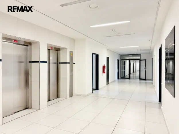 Pronájem kanceláře, Písek - Pražské Předměstí, Vladislavova, 650 m2