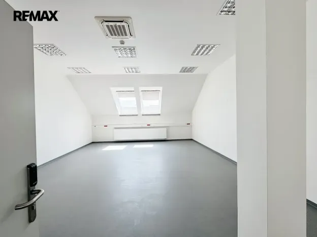Pronájem kanceláře, Písek - Pražské Předměstí, Vladislavova, 65 m2