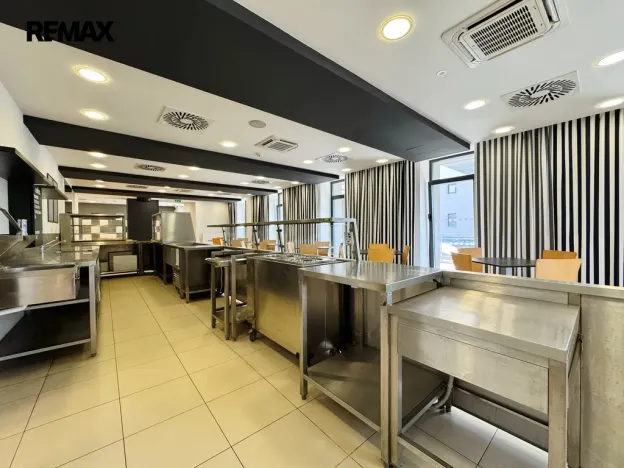 Pronájem restaurace, Písek - Pražské Předměstí, Vladislavova, 362 m2