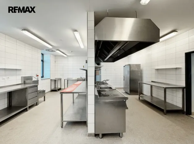 Pronájem restaurace, Písek - Pražské Předměstí, Vladislavova, 362 m2