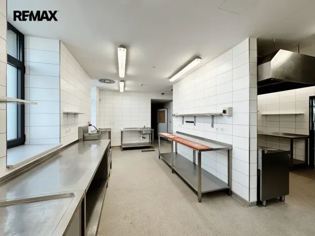 Pronájem restaurace, Písek - Pražské Předměstí, Vladislavova, 362 m2