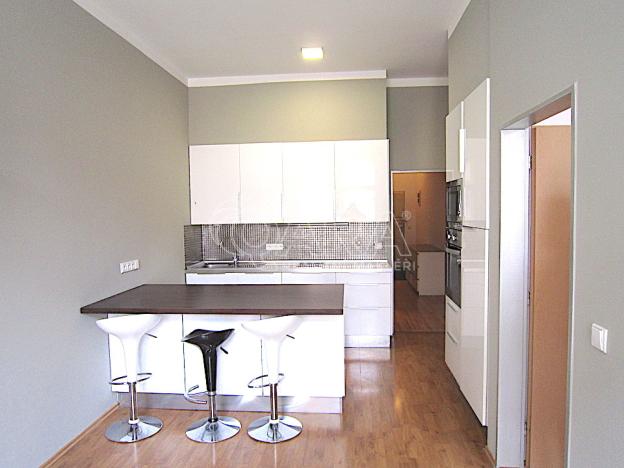 Prodej bytu 2+kk, Praha - Holešovice, Dělnická, 54 m2