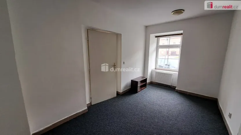 Pronájem obchodního prostoru, Jáchymov, náměstí Republiky, 150 m2