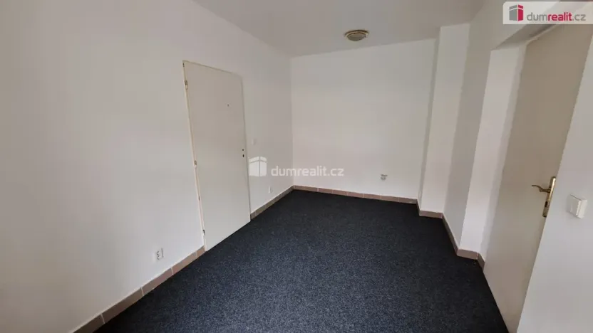 Pronájem obchodního prostoru, Jáchymov, náměstí Republiky, 150 m2