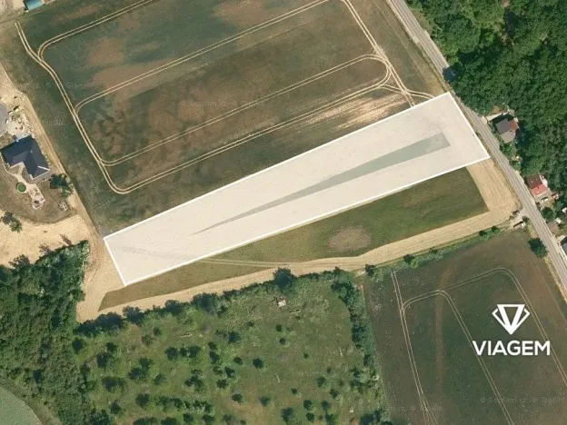 Prodej podílu pole, Charvatce, 1486 m2