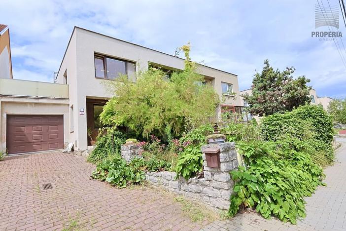 Prodej rodinného domu, Moravany, Květná, 388 m2