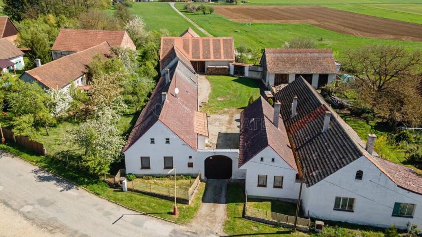 Prodej zemědělské usedlosti, Krasonice, 730 m2