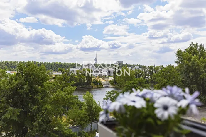 Prodej bytu 3+kk, Praha - Holešovice, V háji, 91 m2