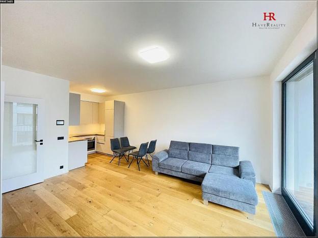 Pronájem kanceláře, Praha - Smíchov, Grafická, 57 m2