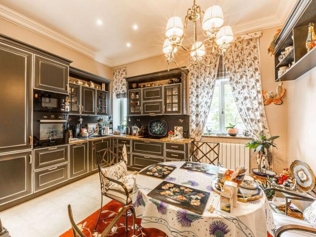 Prodej bytu 4+1, Praha - Vinohrady, 165 m2