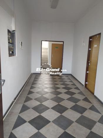 Pronájem kanceláře, Zákupy, 250 m2