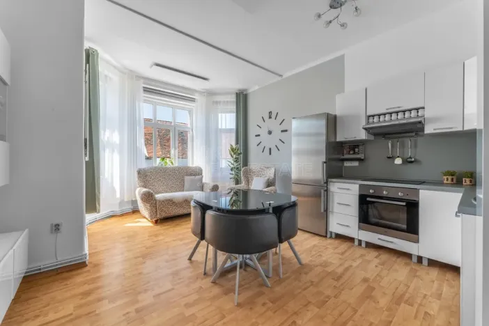 Prodej rodinného domu, Žatec - Záhoří, 382 m2