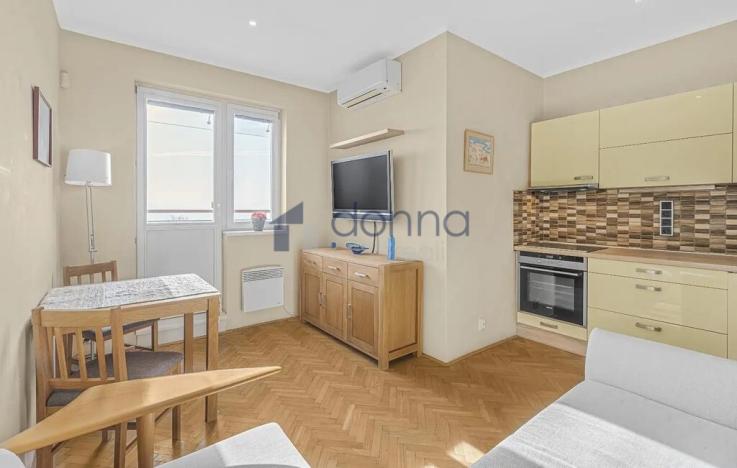 Pronájem bytu 1+kk, Praha, Sobotecká, 24 m2