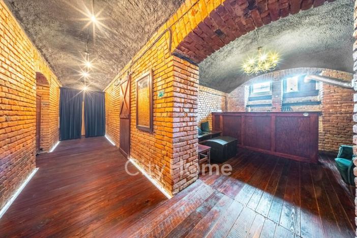 Prodej obchodního prostoru, Praha - Malá Strana, Mělnická, 95 m2