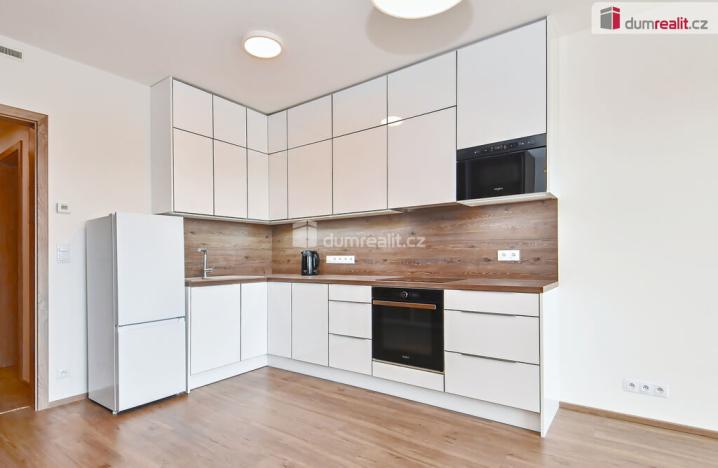 Pronájem bytu 1+kk, Praha - Kamýk, Zimova, 33 m2