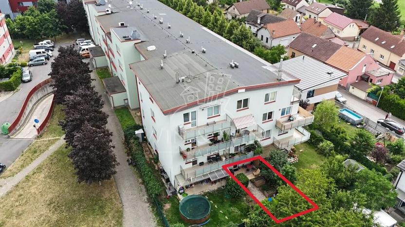 Prodej bytu 1+kk, Praha - Běchovice, Českobrodská, 83 m2